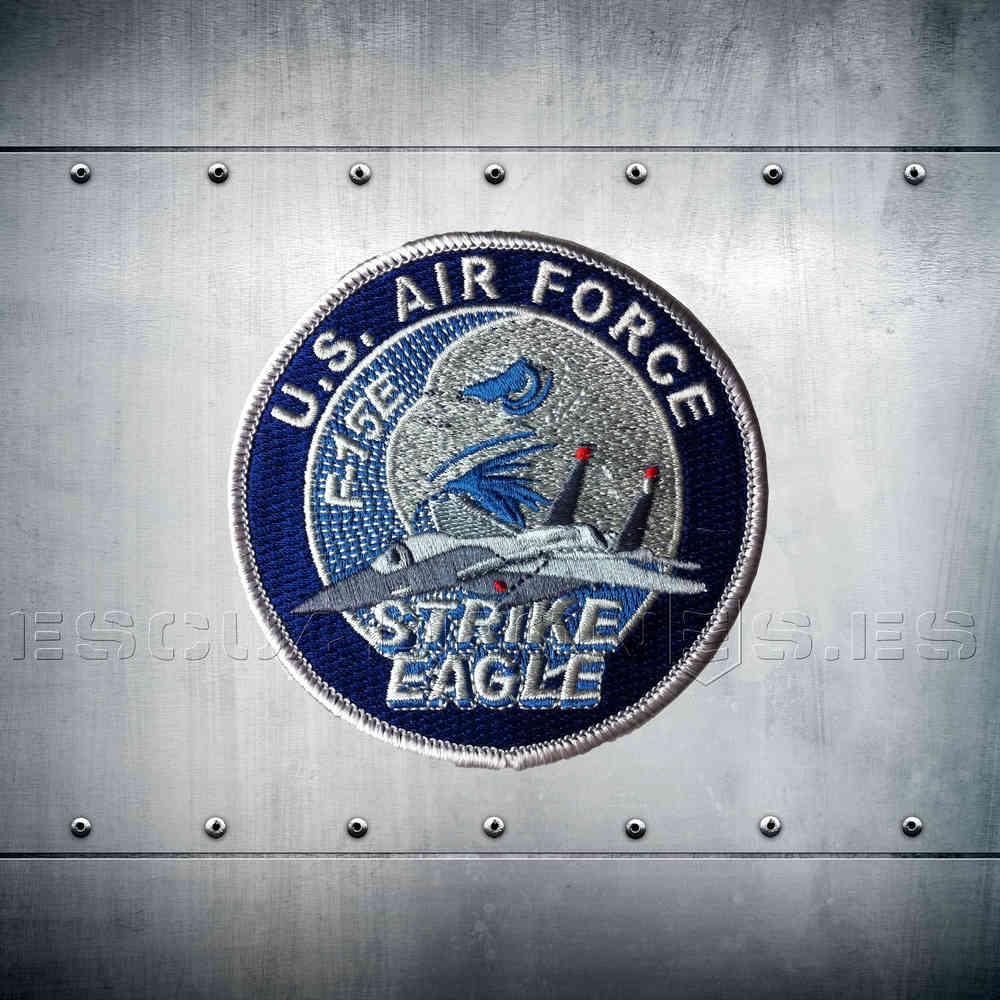 Parche bordado F-15E Strike Eagle 9cm. Caza polivalente USAF. Alta calidad. Emblema icónico aviación militar estadounidense. Ataque de precisión
