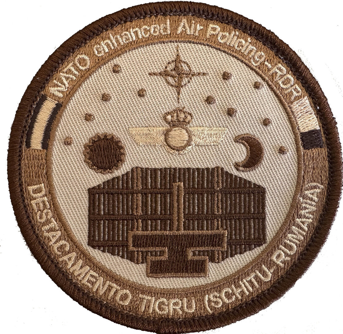 Parche bordado Destacamento TIGRU Rumanía 9cm con velcro. Misión OTAN Ejército del Aire español en Europa del Este. Alta calidad. Versión árido