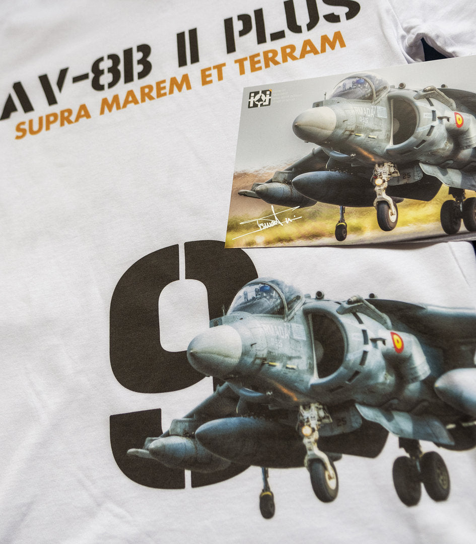 Camiseta PREMIUM HARRIER AV-8B II PLUS Ed. Limitada Ismael Jordá.