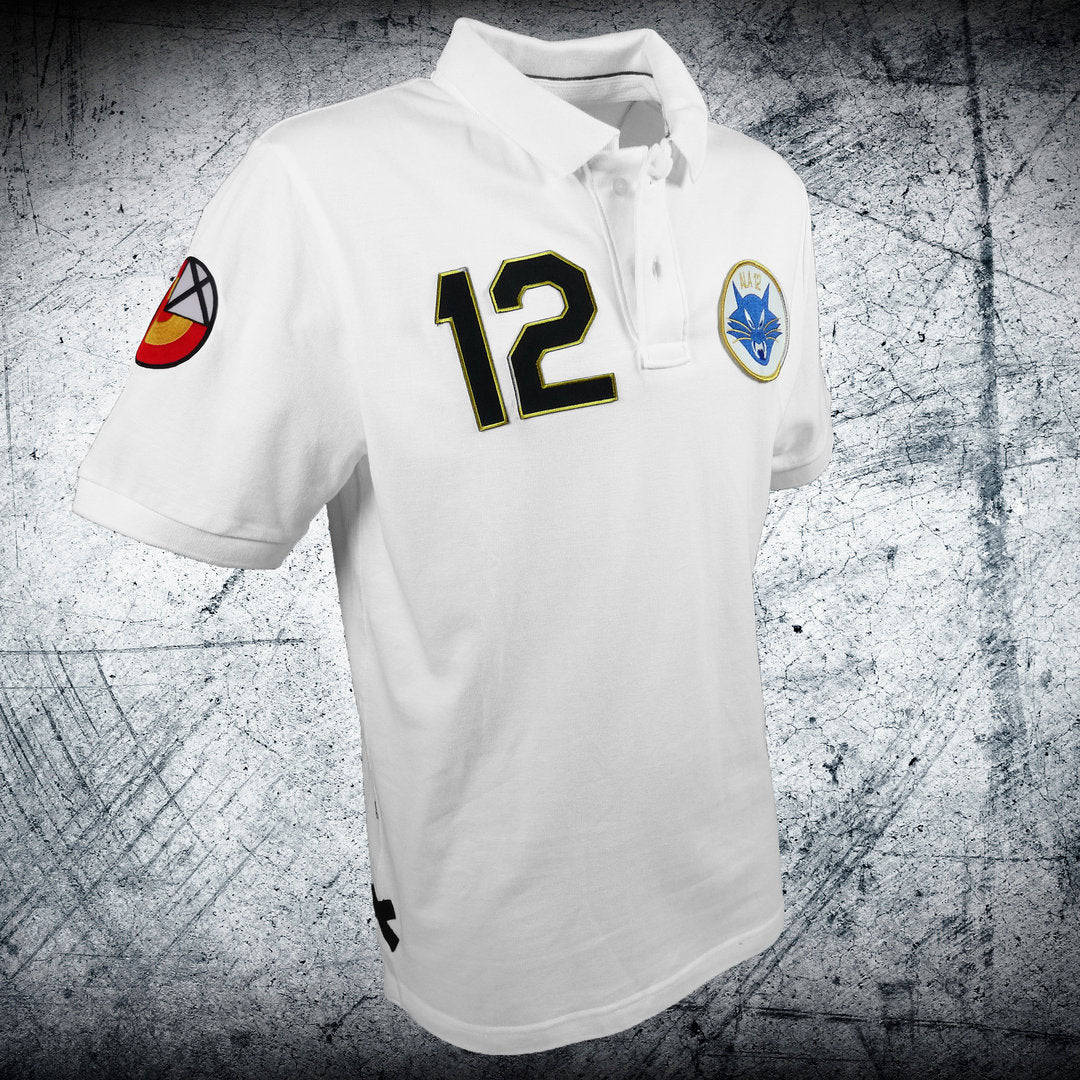 Polo Ala 12 con número 12 bordado.