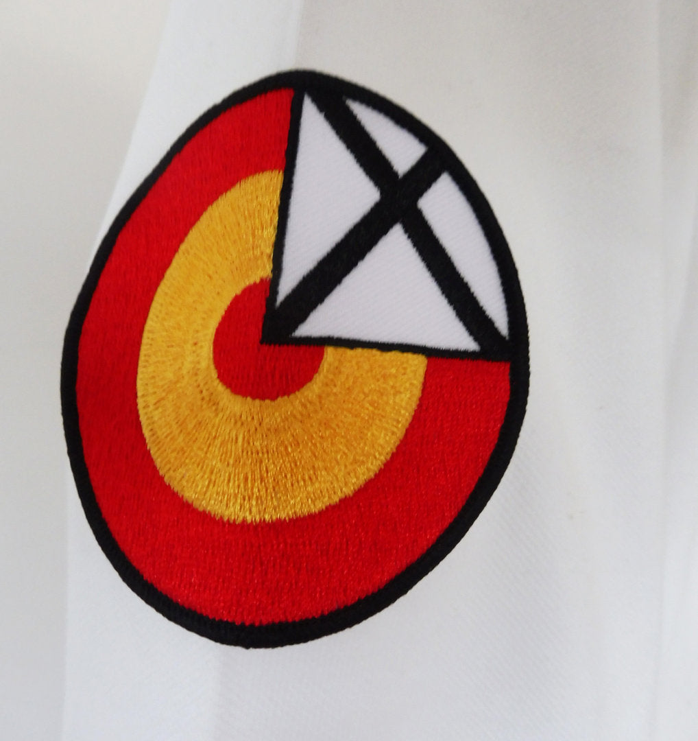 Polo Ala 12 con número 12 bordado.