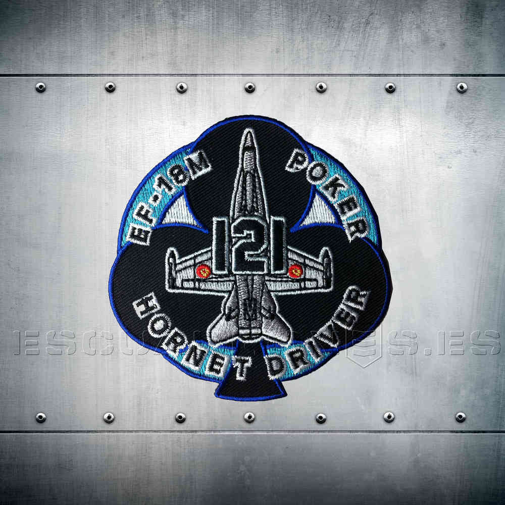 Parche bordado Escuadrón 121 PÓKER forma trébol Ala 12 Torrejón 8,5x8,5cm velcro - Distintivo F-18 Hornet Ejército del Aire
