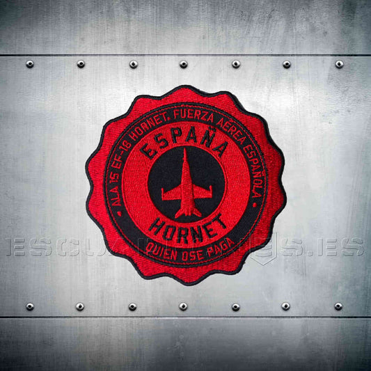 Parche Medallón EF-18 ALA 15 Rojo.