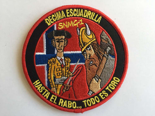 Parche bordado con velcro 10ª Escuadrilla . Hasta el rabo todo es toro…