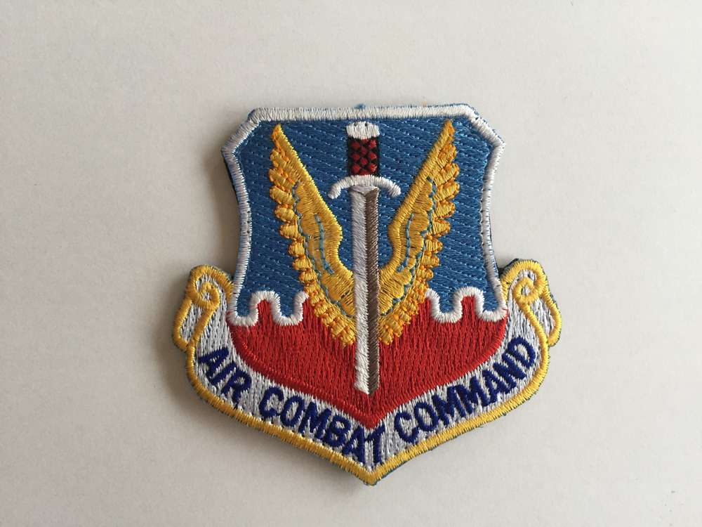 Parche bordado. Única unidad coleccionista. US AIR COMBAT COMMAND. 7,5 cm con Vecro