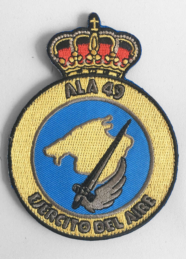Parche bordado Escudo color ALA49 con velcro