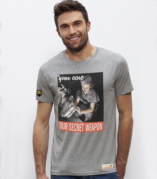 Camiseta militar OUR SECRET WEAPON WWII