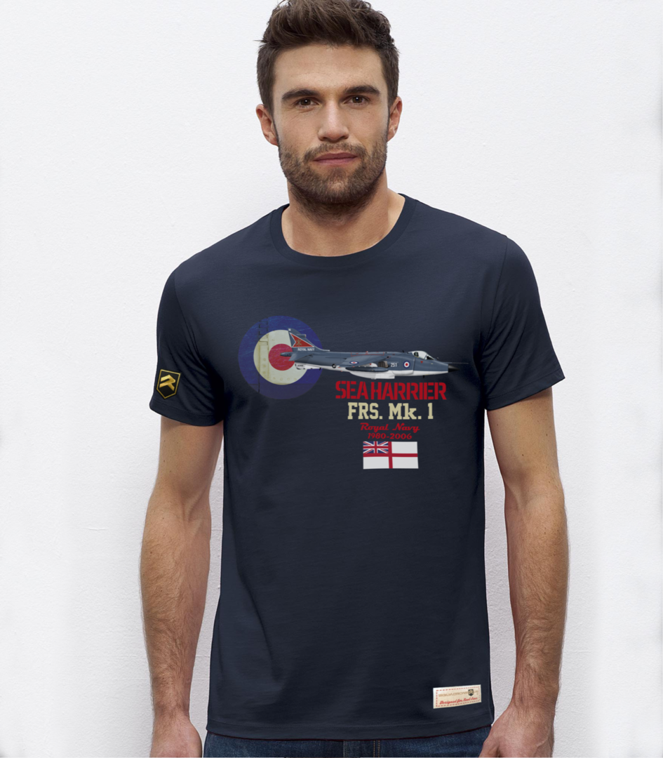 Camiseta militar premium Sea Harrier Royal Navy en color navy blue - Aviación naval británica algodón orgánico
