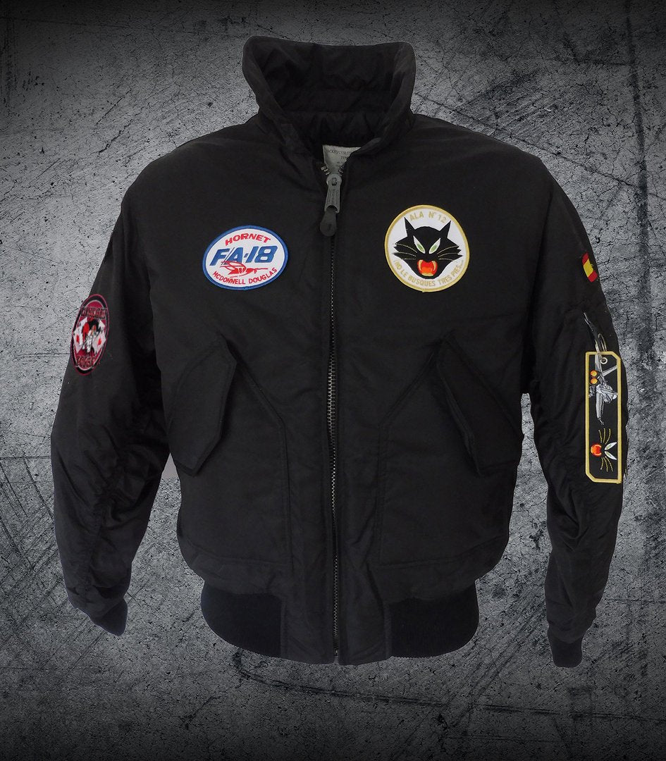 Cazadora piloto CWU-45/P F/A-18 Hornet Ala 12 negra vista frontal parche bordado Torrejon aviacion militar