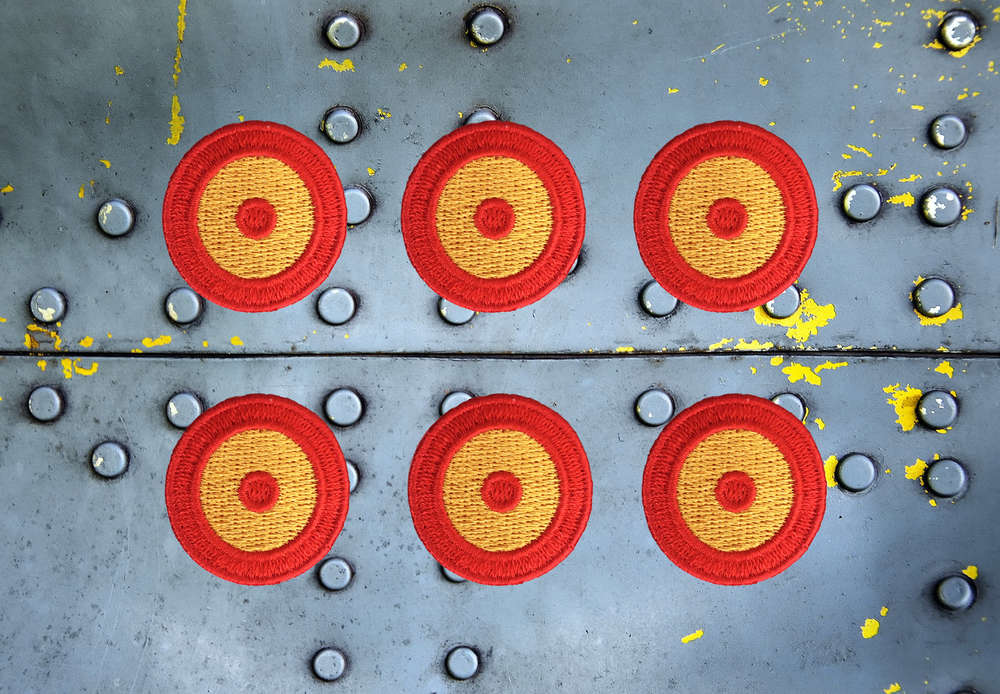 Conjunto de 6 escarapelas españolas bordadas termoadhesivas para planchar