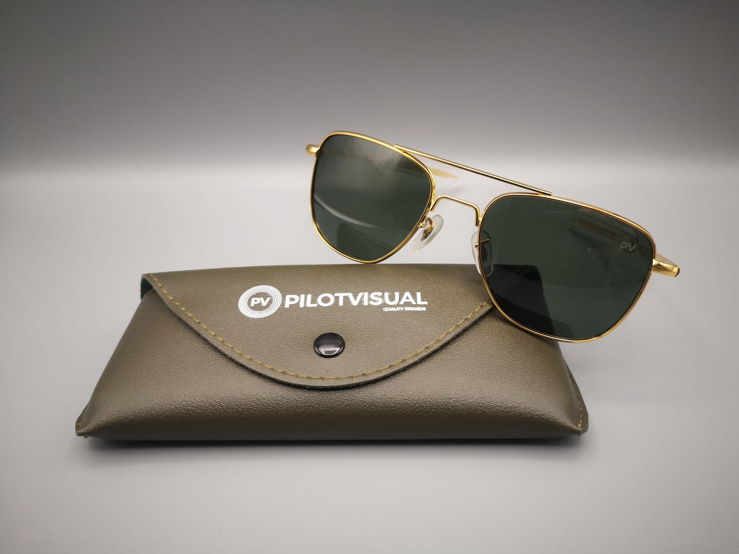 Gafas aviador Pilotvisual 55 con montura dorada lacada y lentes verdes - Estilo militar premium
