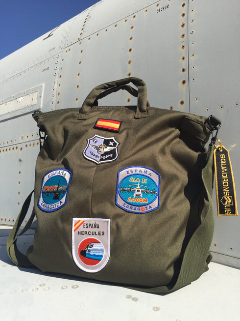 Emblema Ala 31 bordado en bolsa casco piloto oliva - Transporte militar