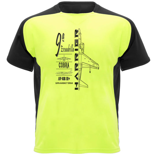 Camiseta técnica 9ª Escuadrilla Harrier amarillo fluor - vista frontal perfil Cobra AV-8B
