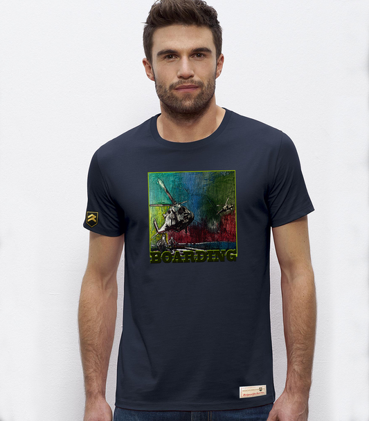 Camiseta Premium BOARDING Colección COLO - Color Navy Blue | Escuadrones
