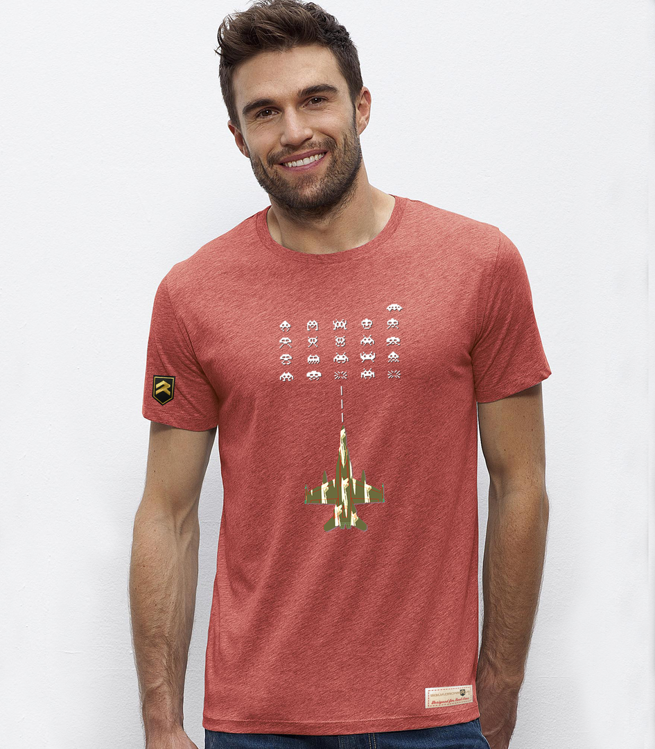 Camiseta premium Marcianitos rojo jaspeado - Diseño retro arcade aviación Colección COLO
