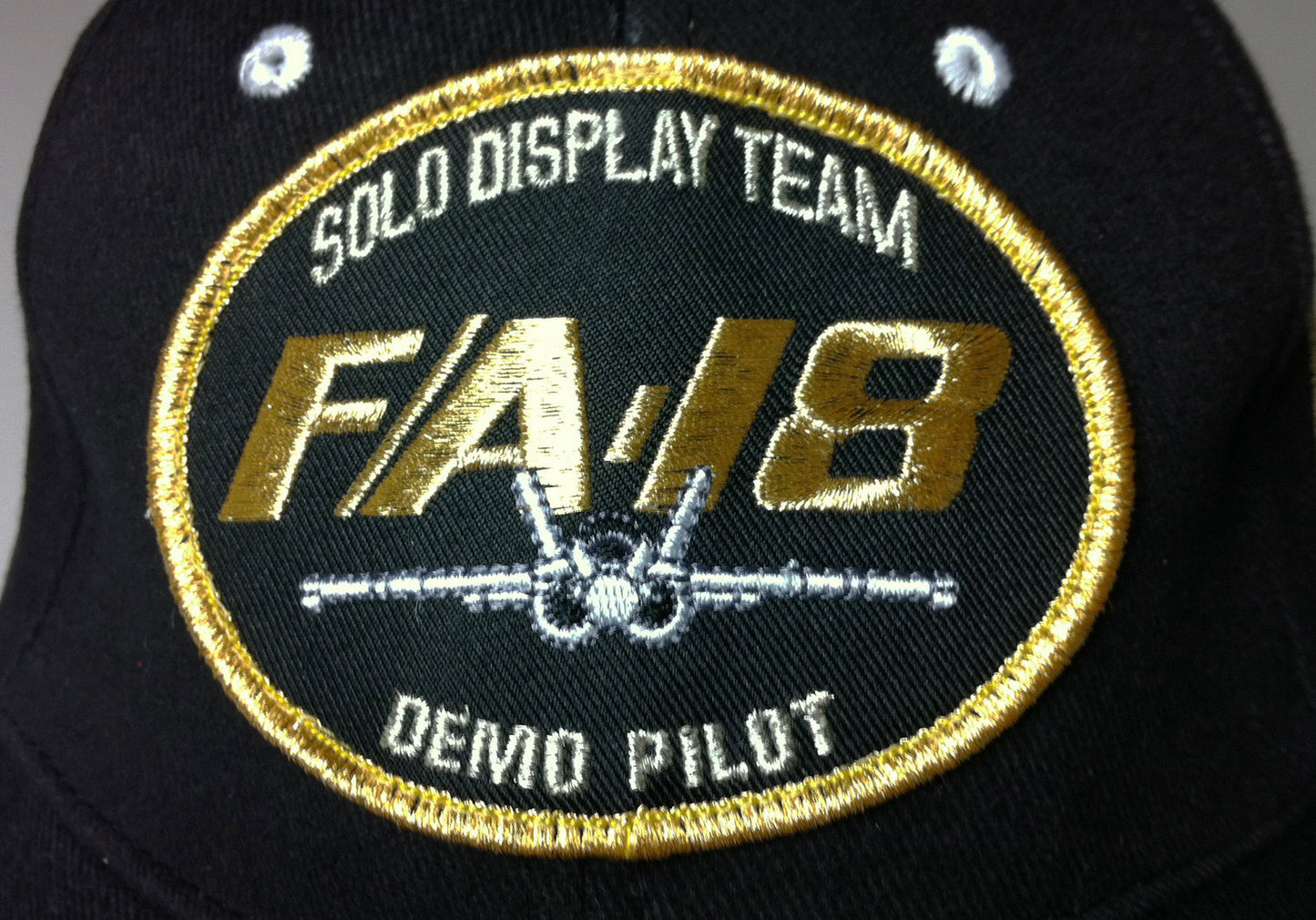 Detalle parche bordado Demo Pilot F/A-18 - aviación demostración profesional