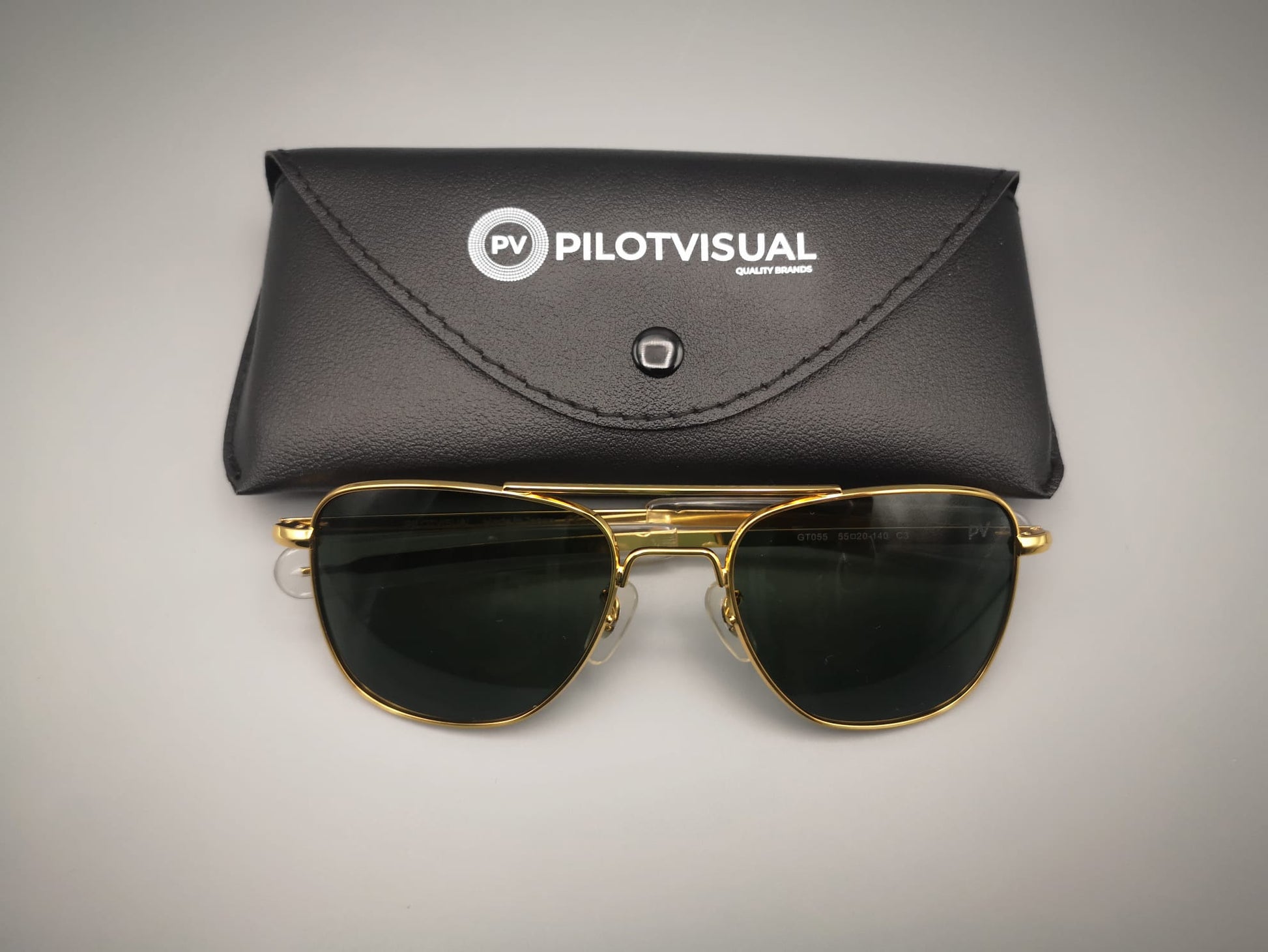 Gafas aviador Pilotvisual 55 con montura dorada lacada y lentes verdes vista central - Estilo militar premium
