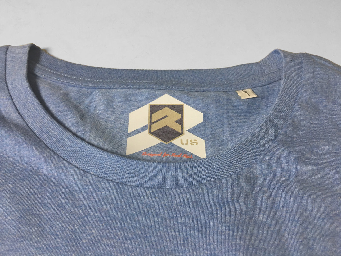 Camiseta PREMIUM M-4 Raining