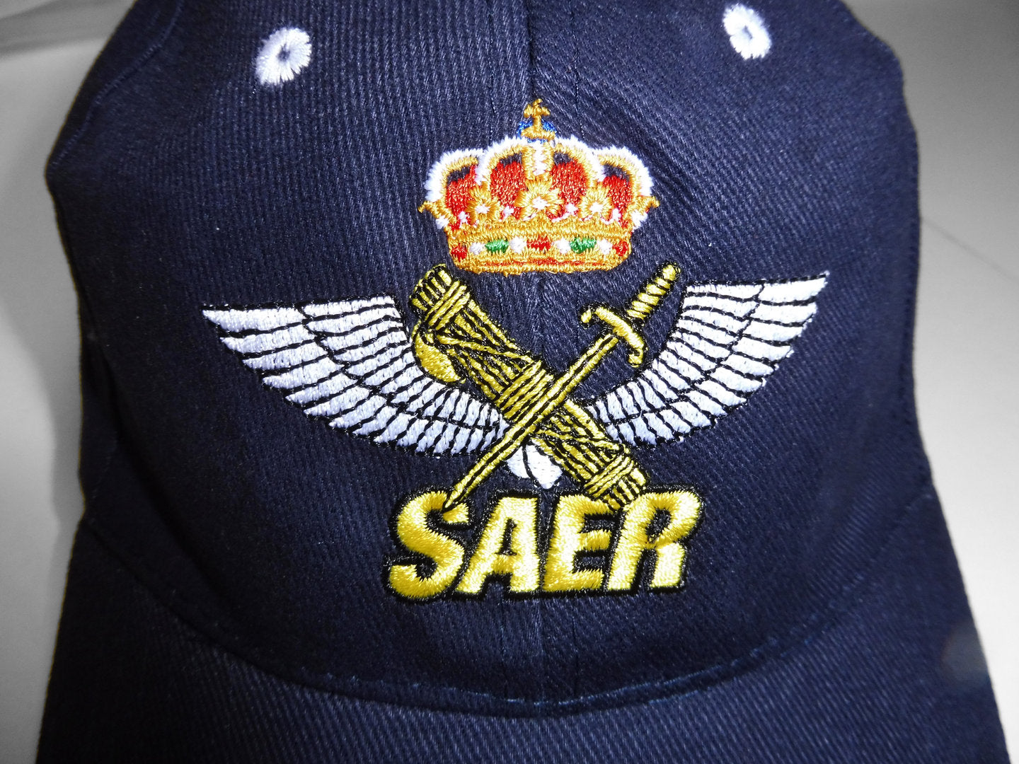 Detalle bordado gorra SAER Guardia Civil - helicóptero rescate calidad superior