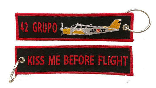 Llavero 42 grupo Kiss me